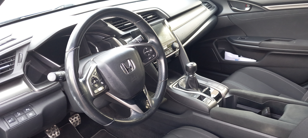 Honda Civic 1.0L Exclusive I-VTEC Distribution Faite